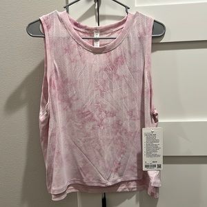 NWT lululemon train to be tank top